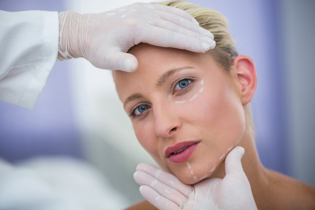 Cryotherapy for cosmetic surgery